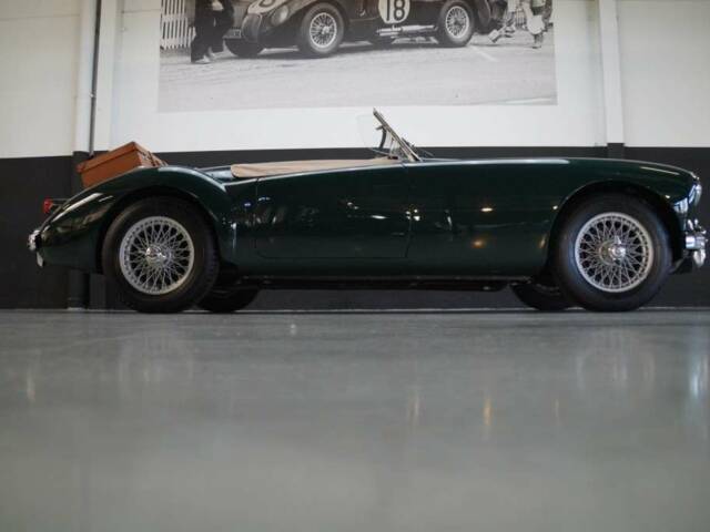 MG MGA 1500