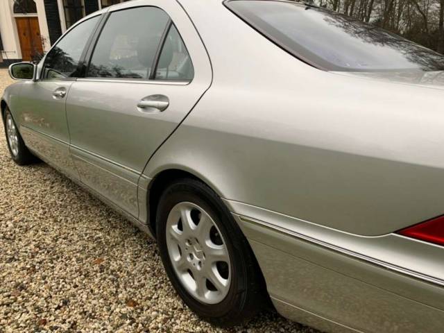 Mercedes-Benz S 500