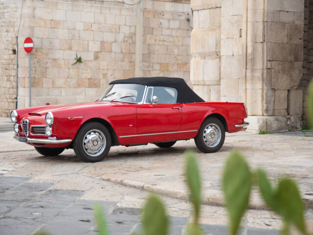 Imagen 1/33 de Alfa Romeo 2600 Spider (1964)