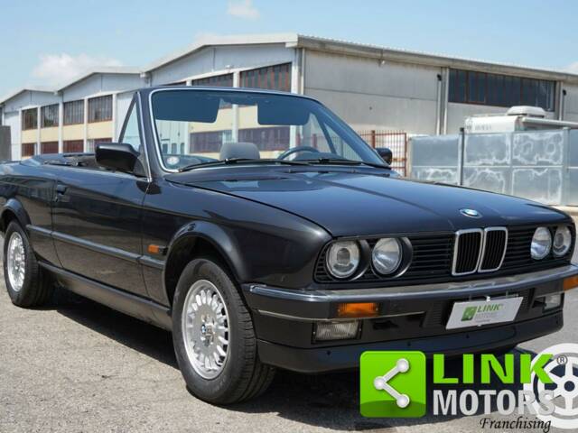 Immagine 1/10 di BMW 320i (1989)