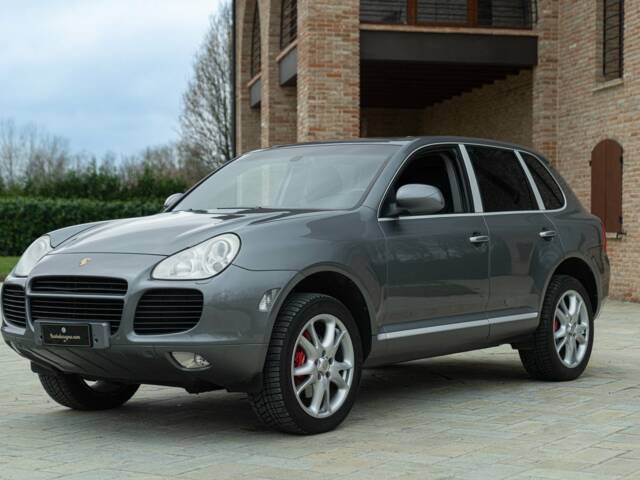 Bild 1/50 von Porsche Cayenne Turbo (2003)