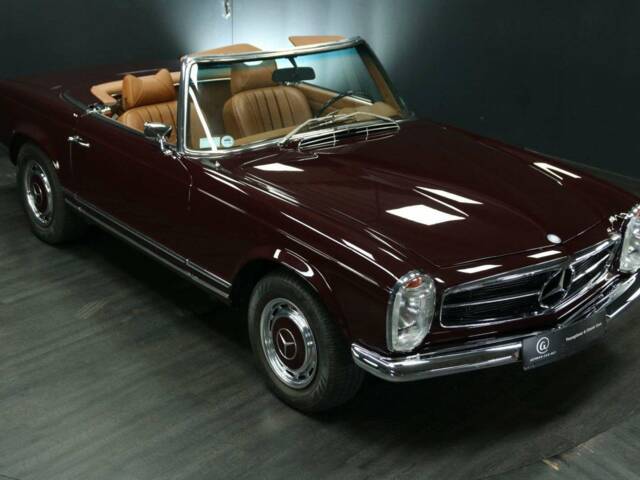Mercedes-Benz 280 SL