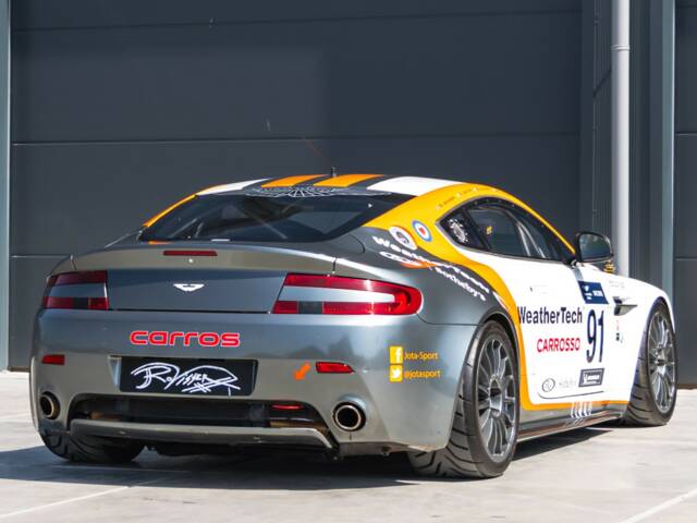 Aston Martin V8 Vantage
