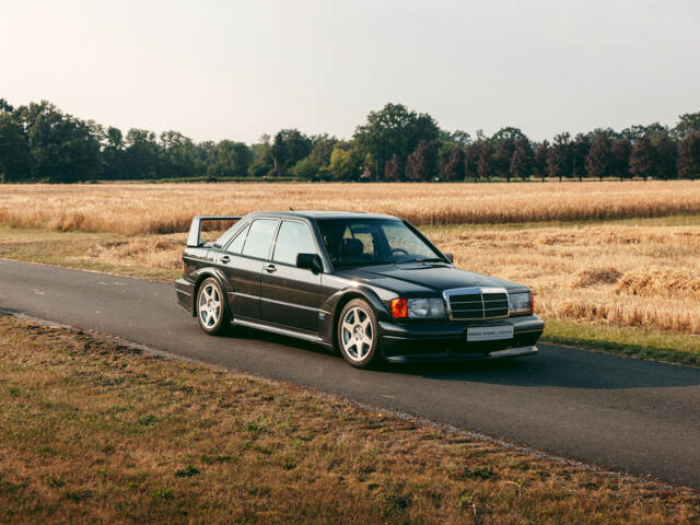 Image 1/15 de Mercedes-Benz 190 E Evolution II (1990)