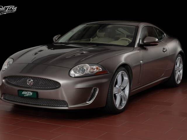 Jaguar XKR