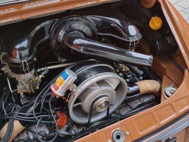 Porsche 911 2.4 T