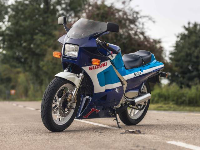 Afbeelding 1/8 van Suzuki DUMMY (1988)