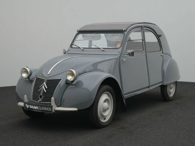 Imagen 1/28 de Citroën 2 CV AZL (1958)