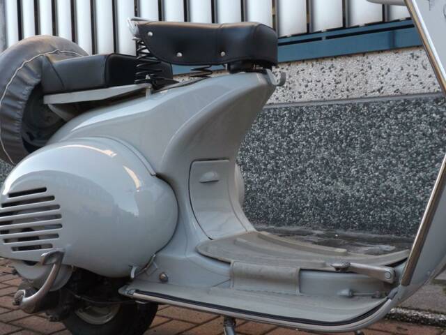 Piaggio Vespa 125