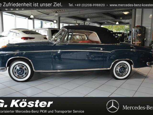 Mercedes-Benz 220 S Cabriolet