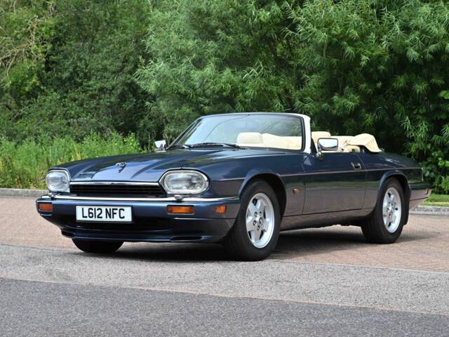 Image 1/50 of Jaguar XJS 5.3 V12 (1994)