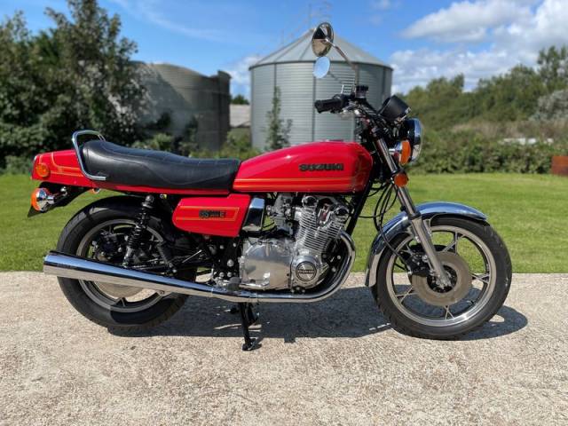 Image 1/33 of Suzuki DUMMY (1978)