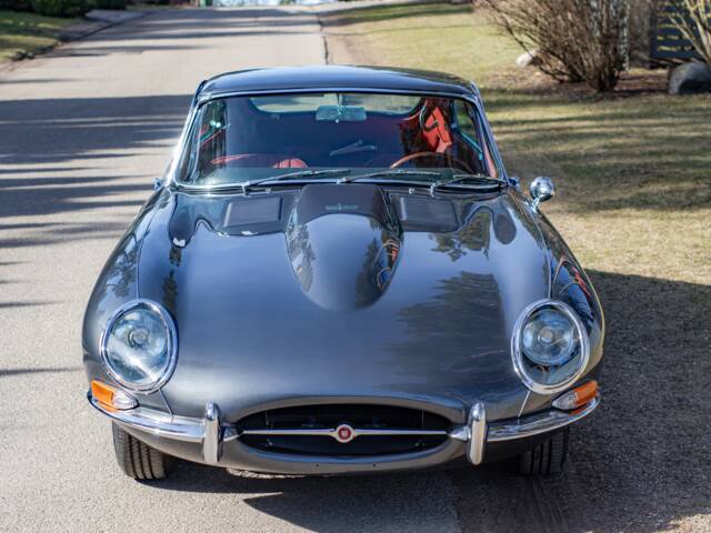Jaguar E-Type 4.2