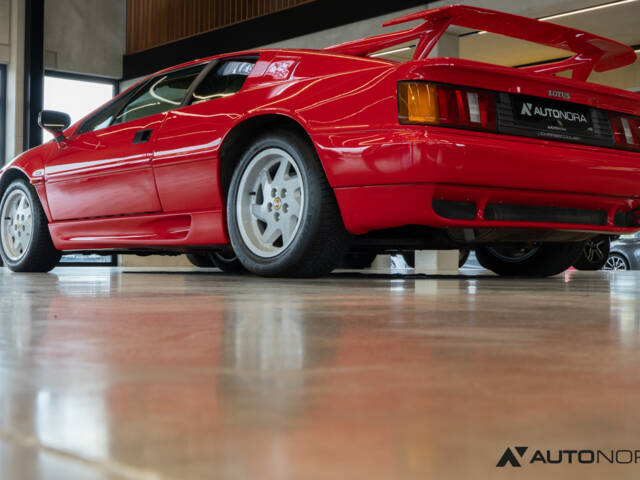 Lotus Esprit SE