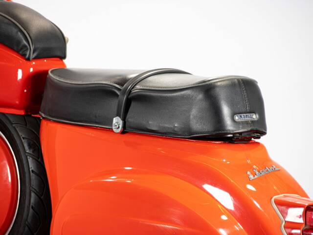 Piaggio Vespa 90