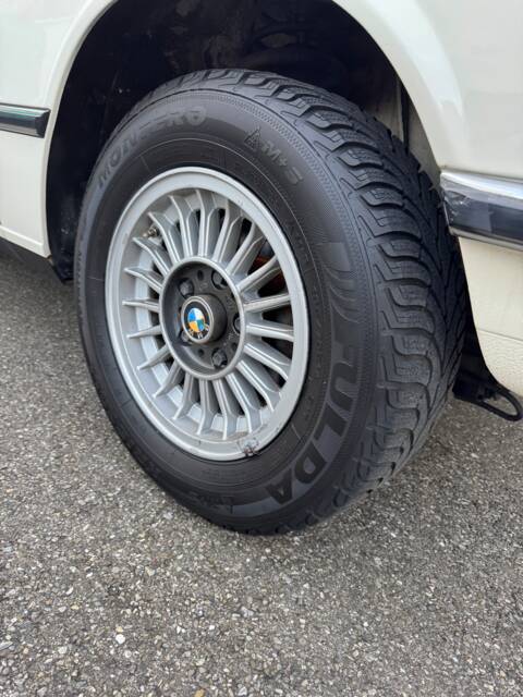 BMW 518
