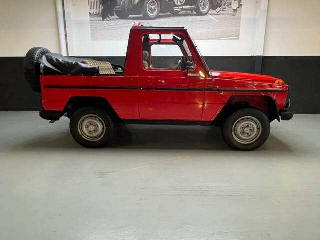 Mercedes-Benz 230 GE (SWB)