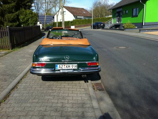 Mercedes-Benz 250 SE
