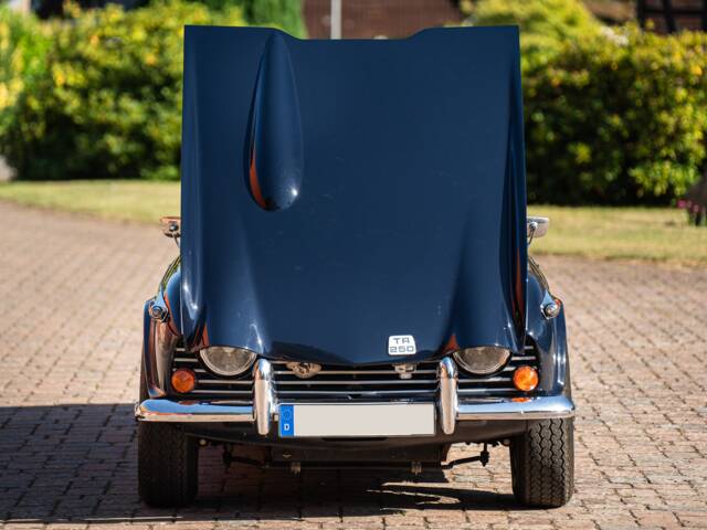 Triumph TR 250