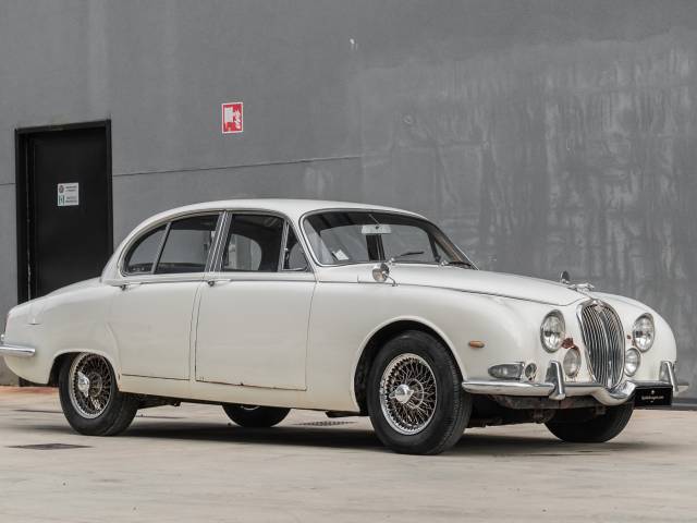 Bild 1/38 von Jaguar S-Type 3.8 (1965)