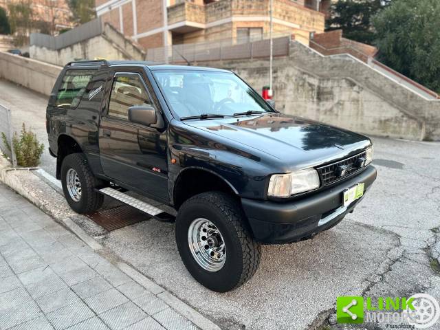 Imagen 1/10 de Opel Frontera 2.0i (1993)