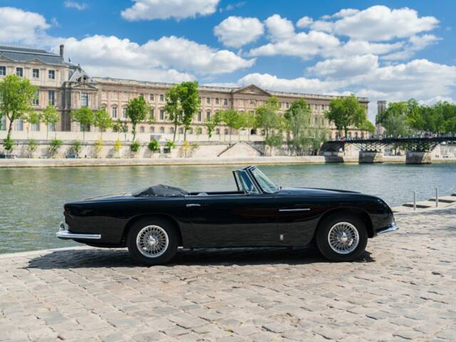 Aston Martin DB 5 Volante