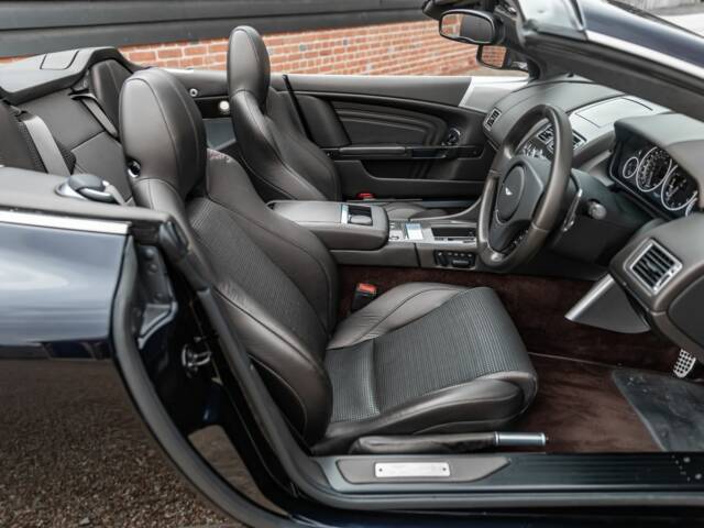 Aston Martin DBS Volante