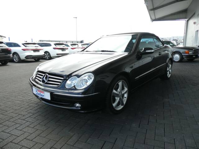 Mercedes-Benz CLK 320