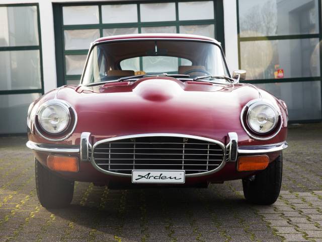 Jaguar E-Type V12 (2+2)