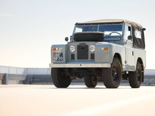 Land Rover 88