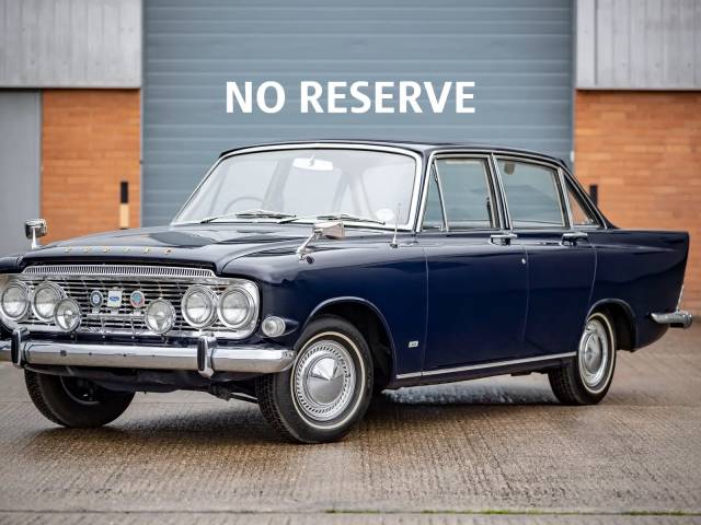 Image 1/8 de Ford Zodiac MkIII (1964)