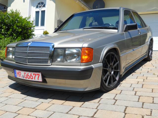 Mercedes-Benz 190 E 2.3-16