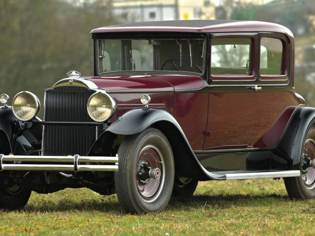 Packard Standard Eight 833