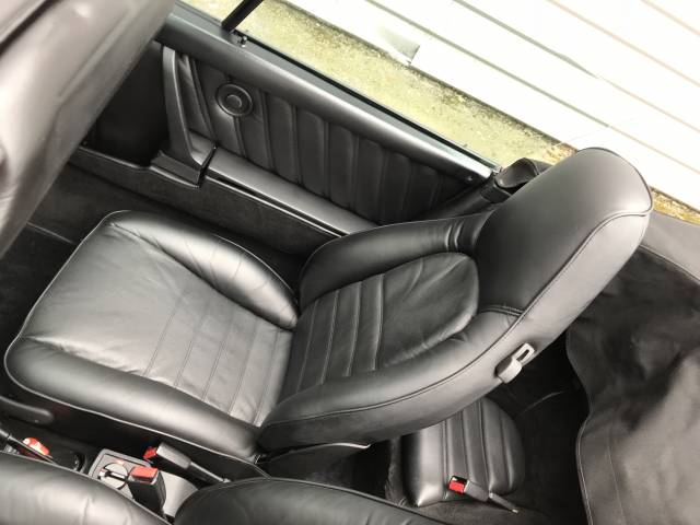 Porsche 911 Carrera 3.2 (WTL)