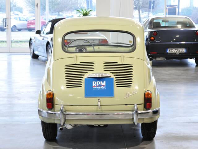 FIAT 600
