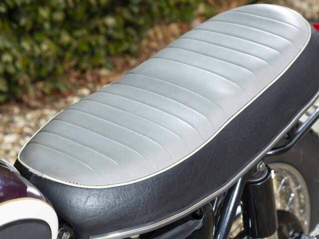 Triumph Bonneville T120TT