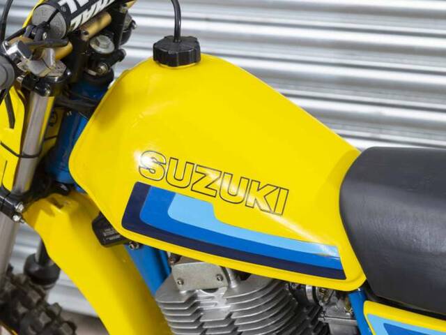 Suzuki DR 400S