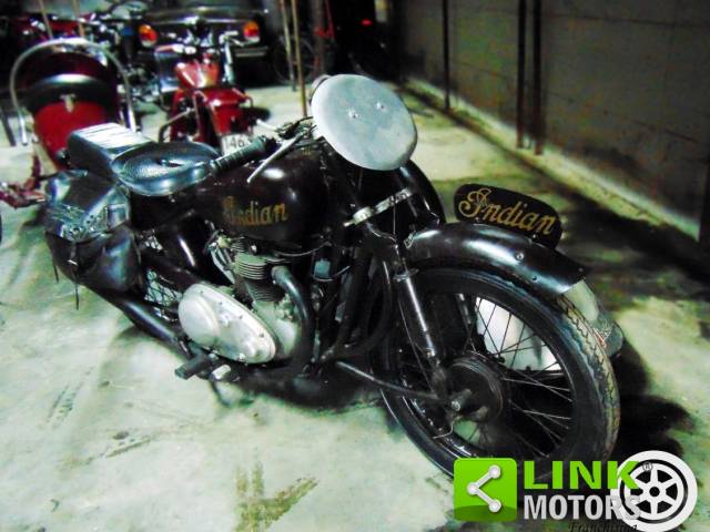 Image 1/6 de Indian DUMMY (1950)