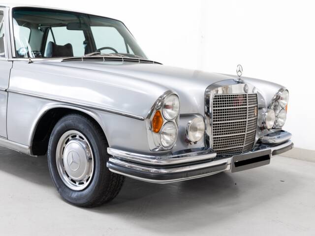 Mercedes-Benz 280 SEL 4,5