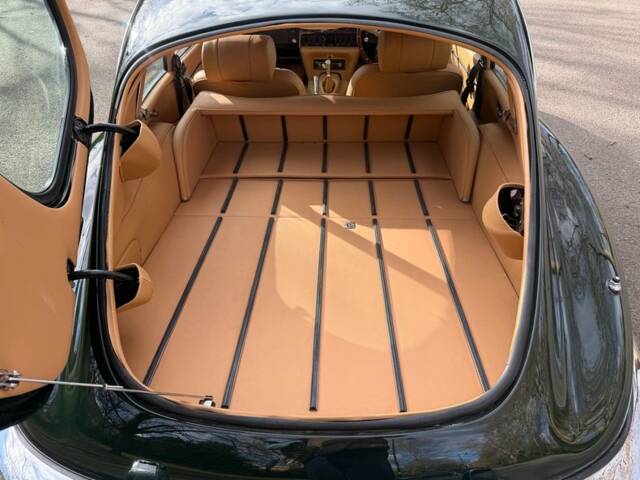 Jaguar E-Type V12 (2+2)