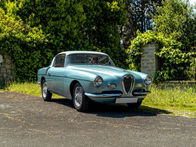 Imagen 1/37 de Alfa Romeo 1900 CSS Ghia-Aigle (1957)