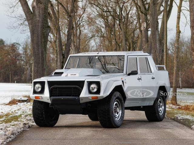 Image 1/50 de Lamborghini LM002 (1988)
