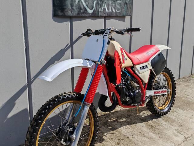 Yamaha YZ 125