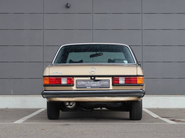 Mercedes-Benz 250