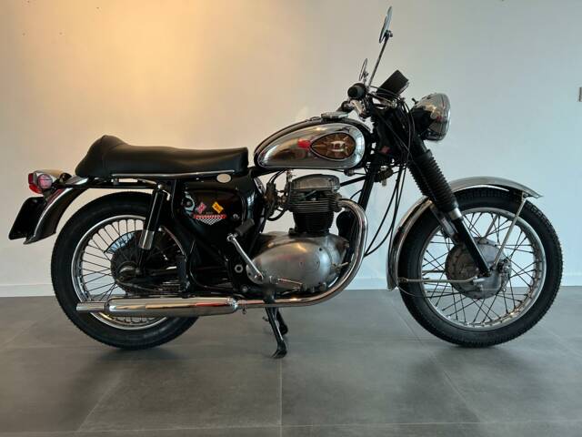BSA A 65 Thunderbolt