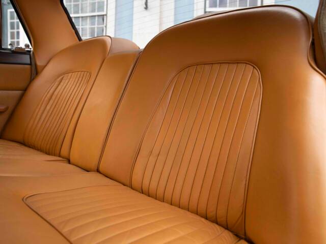 Rover 3500