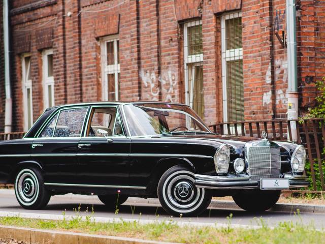 Image 1/30 of Mercedes-Benz 250 S (1965)