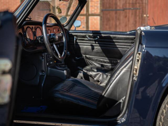 Triumph TR 250