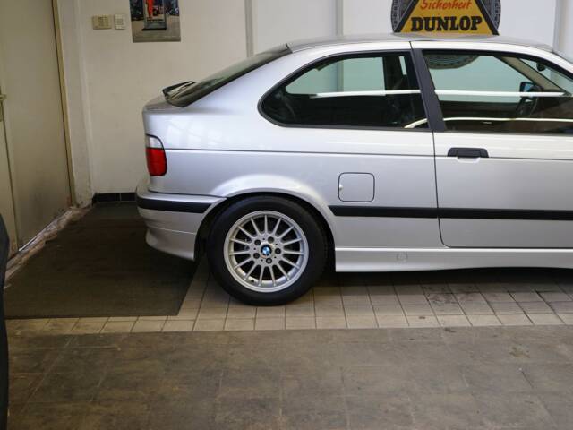 BMW 323ti Compact