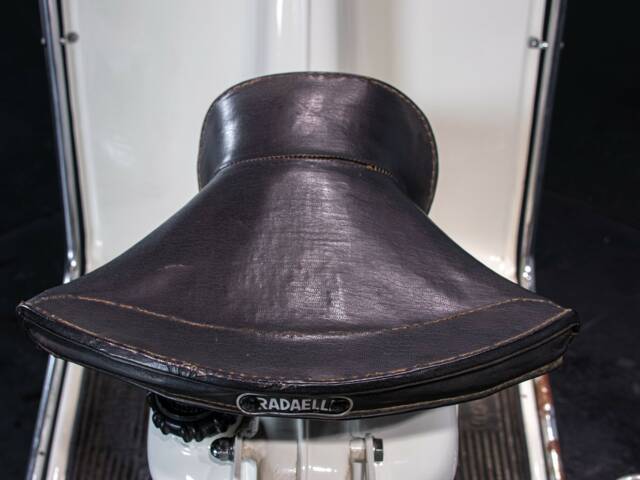 Aermacchi Zeffiro 125